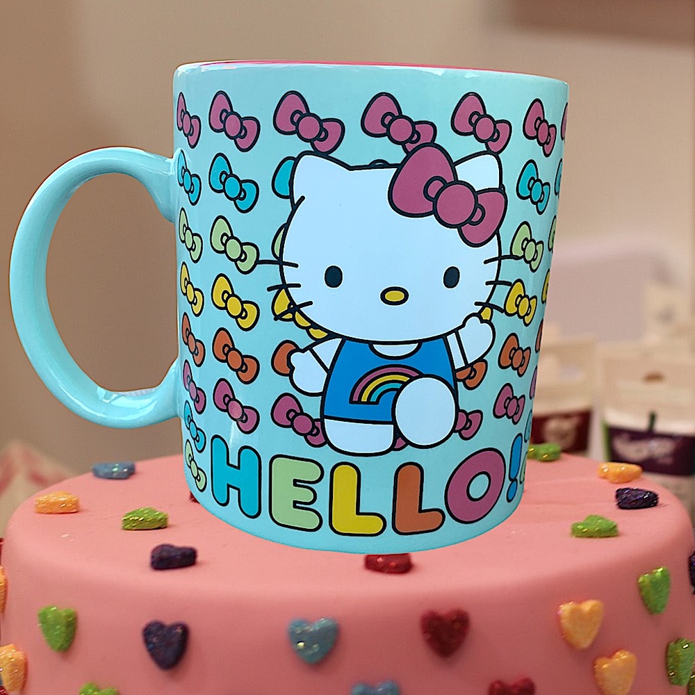 Oversized hello kitty mug